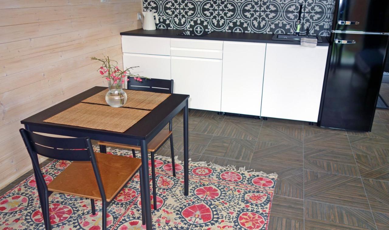 Dzikie Lisko - Apartament Z Tarasem Lesko Exteriör bild