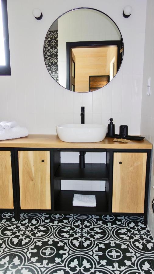 Dzikie Lisko - Apartament Z Tarasem Lesko Exteriör bild