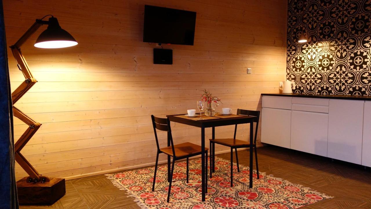 Dzikie Lisko - Apartament Z Tarasem Lesko Exteriör bild